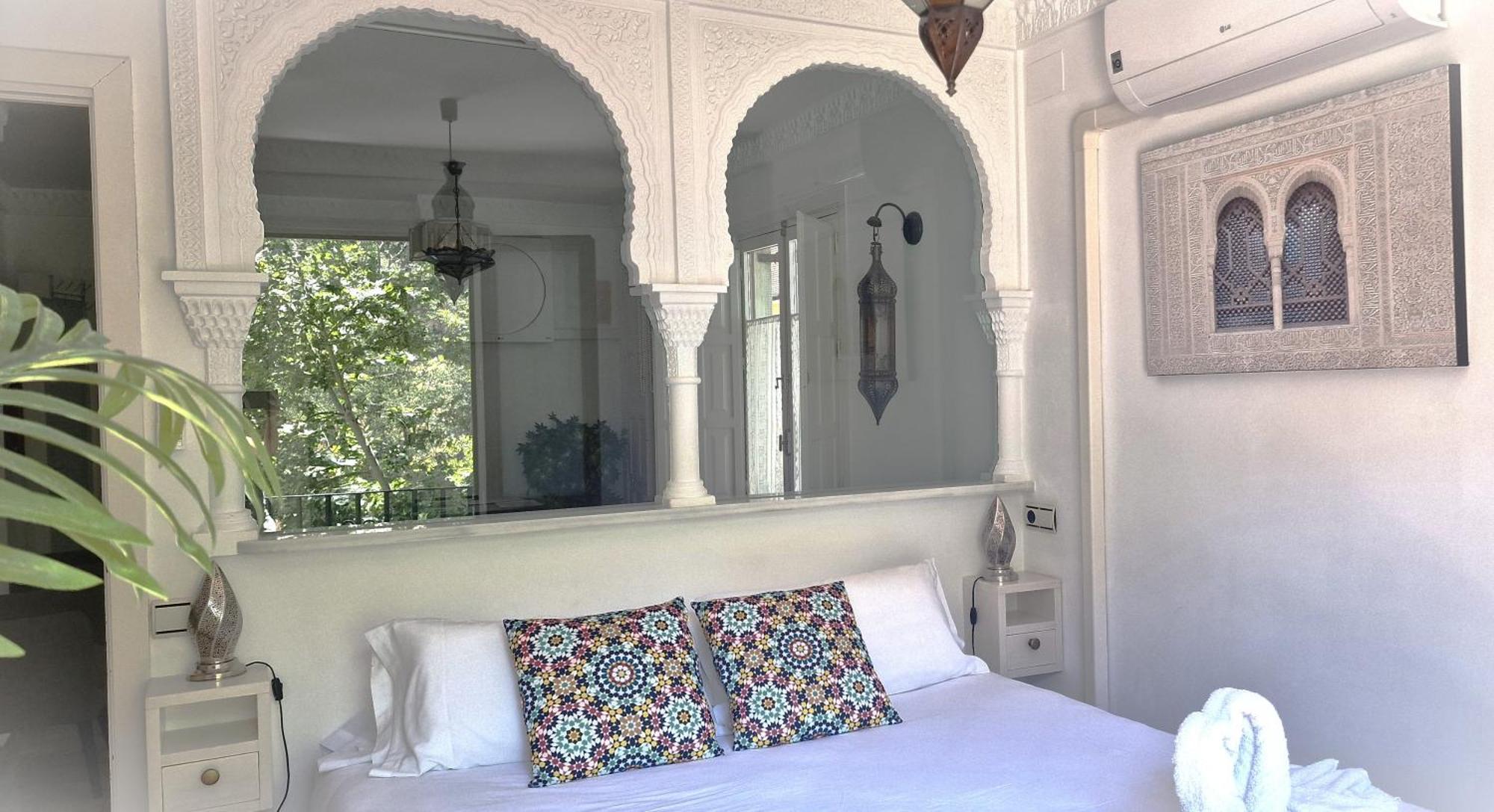 The Nasrid Palace From Your Bed ! Granada Ngoại thất bức ảnh