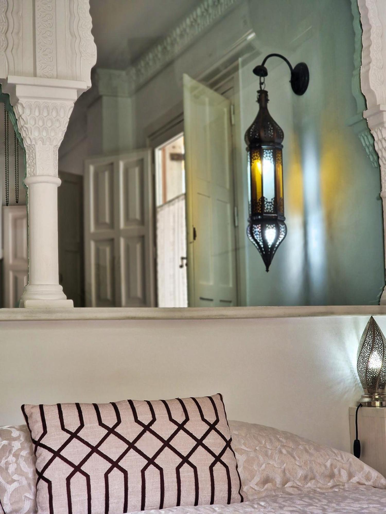 The Nasrid Palace From Your Bed ! Granada Ngoại thất bức ảnh